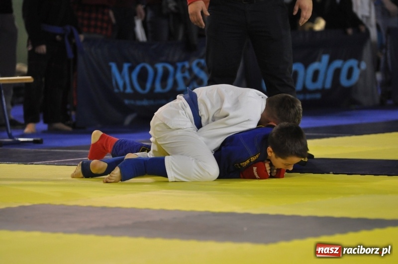 Zdjęcie w galerii na portalu naszraciborz.pl: Ogólnopolska liga dzieci i młodzieży w ju-jitsu na matach w Kuźni Raciborskiej wiadomości z regionu