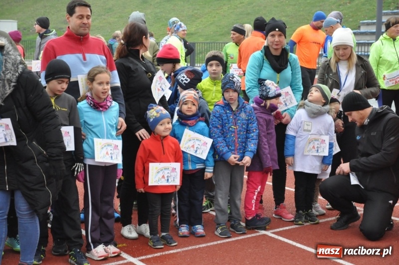 Zdjęcie w galerii na portalu naszraciborz.pl: Blisko trzystu uczestników Biegu dla Ani FOTO i WIDEO wiadomości z regionu