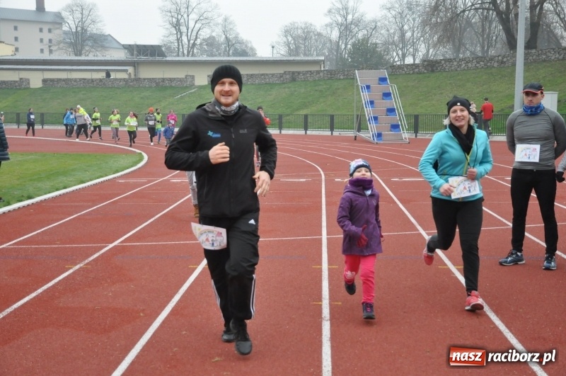 Zdjęcie w galerii na portalu naszraciborz.pl: Blisko trzystu uczestników Biegu dla Ani FOTO i WIDEO wiadomości z regionu