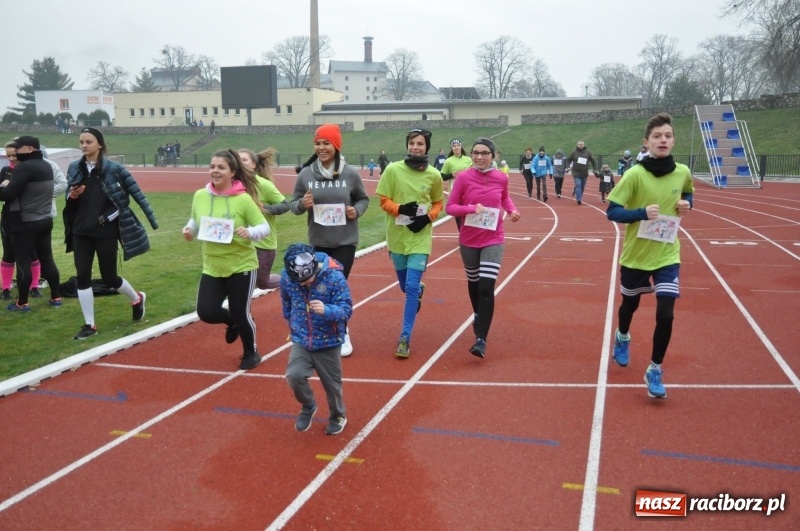 Zdjęcie w galerii na portalu naszraciborz.pl: Blisko trzystu uczestników Biegu dla Ani FOTO i WIDEO wiadomości z regionu