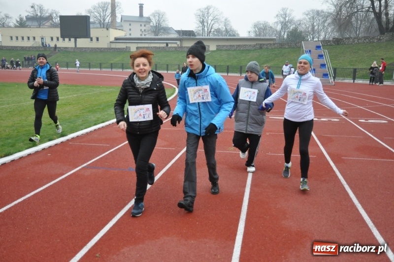 Zdjęcie w galerii na portalu naszraciborz.pl: Blisko trzystu uczestników Biegu dla Ani FOTO i WIDEO wiadomości z regionu