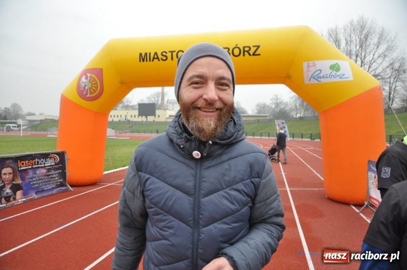 Zdjęcie w galerii na portalu naszraciborz.pl: Blisko trzystu uczestników Biegu dla Ani FOTO i WIDEO wiadomości z regionu