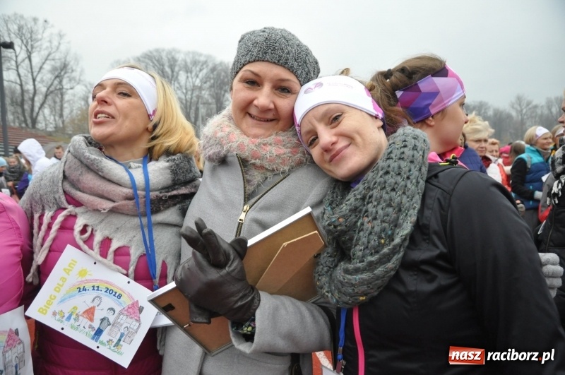 Zdjęcie w galerii na portalu naszraciborz.pl: Blisko trzystu uczestników Biegu dla Ani FOTO i WIDEO wiadomości z regionu