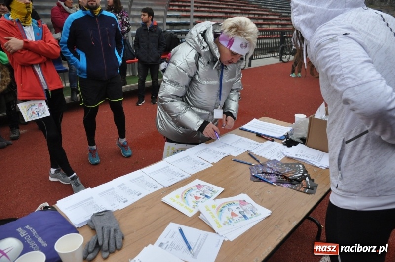 Zdjęcie w galerii na portalu naszraciborz.pl: Blisko trzystu uczestników Biegu dla Ani FOTO i WIDEO wiadomości z regionu