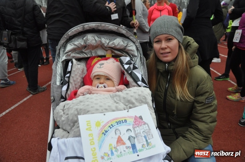 Zdjęcie w galerii na portalu naszraciborz.pl: Blisko trzystu uczestników Biegu dla Ani FOTO i WIDEO wiadomości z regionu