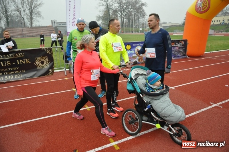 Zdjęcie w galerii na portalu naszraciborz.pl: Blisko trzystu uczestników Biegu dla Ani FOTO i WIDEO wiadomości z regionu