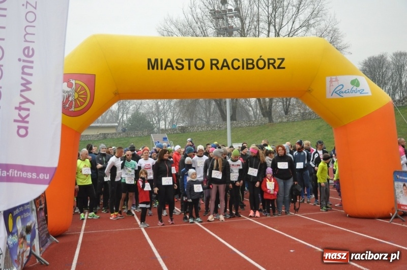 Zdjęcie w galerii na portalu naszraciborz.pl: Blisko trzystu uczestników Biegu dla Ani FOTO i WIDEO wiadomości z regionu