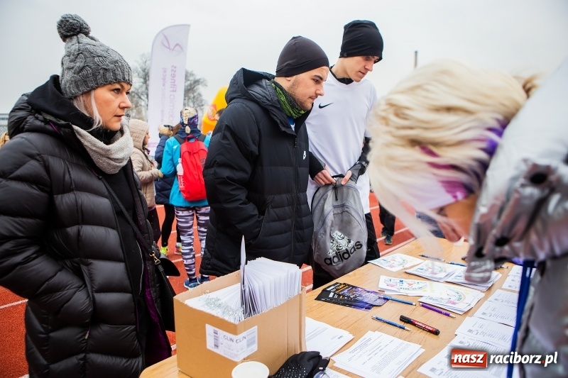 Zdjęcie w galerii na portalu naszraciborz.pl: Blisko trzystu uczestników Biegu dla Ani FOTO i WIDEO wiadomości z regionu