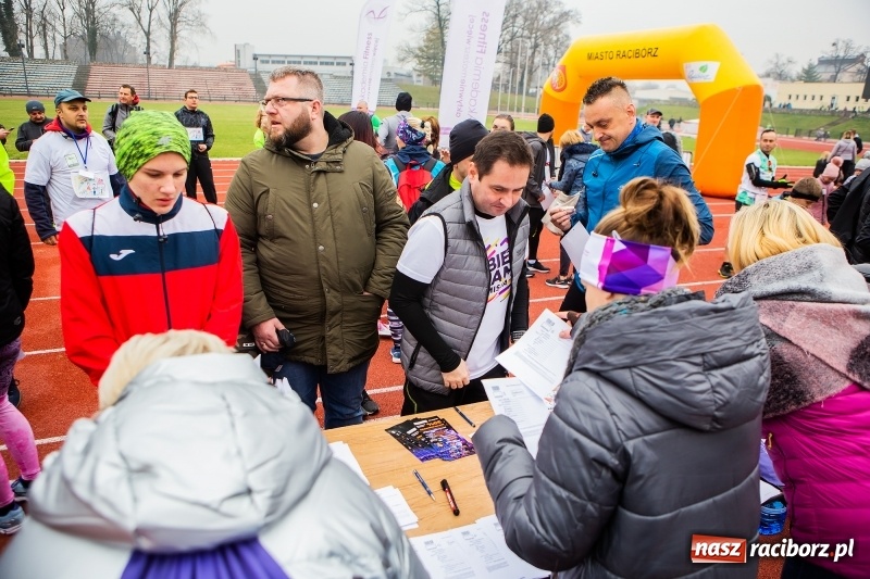 Zdjęcie w galerii na portalu naszraciborz.pl: Blisko trzystu uczestników Biegu dla Ani FOTO i WIDEO wiadomości z regionu