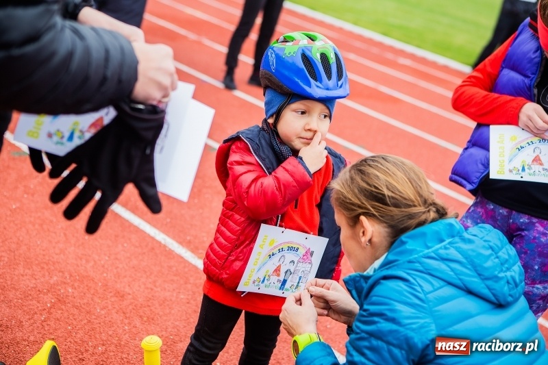 Zdjęcie w galerii na portalu naszraciborz.pl: Blisko trzystu uczestników Biegu dla Ani FOTO i WIDEO wiadomości z regionu