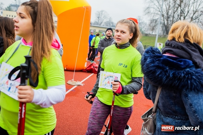 Zdjęcie w galerii na portalu naszraciborz.pl: Blisko trzystu uczestników Biegu dla Ani FOTO i WIDEO wiadomości z regionu