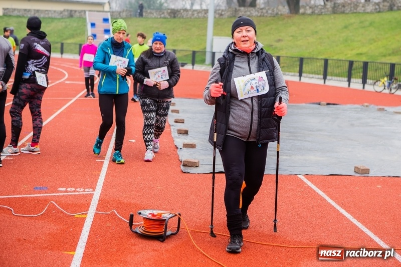 Zdjęcie w galerii na portalu naszraciborz.pl: Blisko trzystu uczestników Biegu dla Ani FOTO i WIDEO wiadomości z regionu