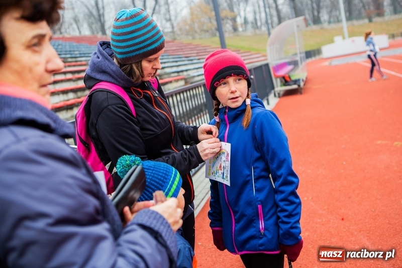 Zdjęcie w galerii na portalu naszraciborz.pl: Blisko trzystu uczestników Biegu dla Ani FOTO i WIDEO wiadomości z regionu