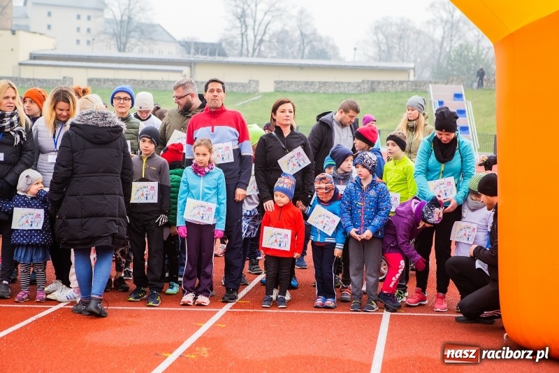 Zdjęcie w galerii na portalu naszraciborz.pl: Blisko trzystu uczestników Biegu dla Ani FOTO i WIDEO wiadomości z regionu