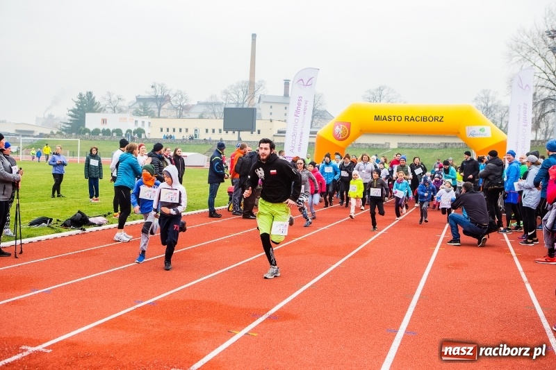 Zdjęcie w galerii na portalu naszraciborz.pl: Blisko trzystu uczestników Biegu dla Ani FOTO i WIDEO wiadomości z regionu