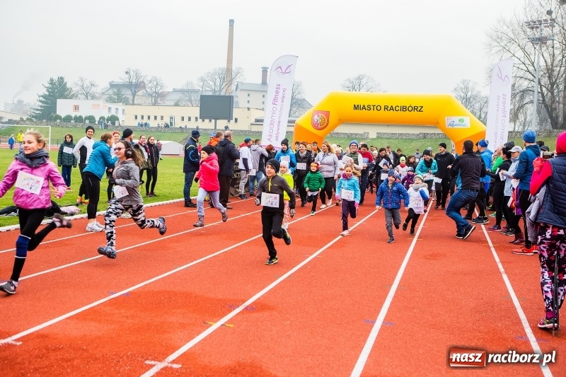 Zdjęcie w galerii na portalu naszraciborz.pl: Blisko trzystu uczestników Biegu dla Ani FOTO i WIDEO wiadomości z regionu
