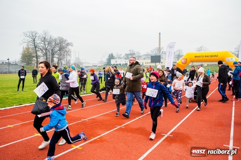 Zdjęcie w galerii na portalu naszraciborz.pl: Blisko trzystu uczestników Biegu dla Ani FOTO i WIDEO wiadomości z regionu