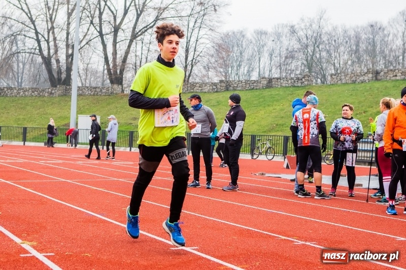 Zdjęcie w galerii na portalu naszraciborz.pl: Blisko trzystu uczestników Biegu dla Ani FOTO i WIDEO wiadomości z regionu