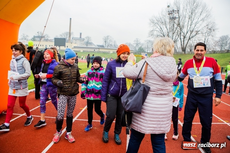 Zdjęcie w galerii na portalu naszraciborz.pl: Blisko trzystu uczestników Biegu dla Ani FOTO i WIDEO wiadomości z regionu