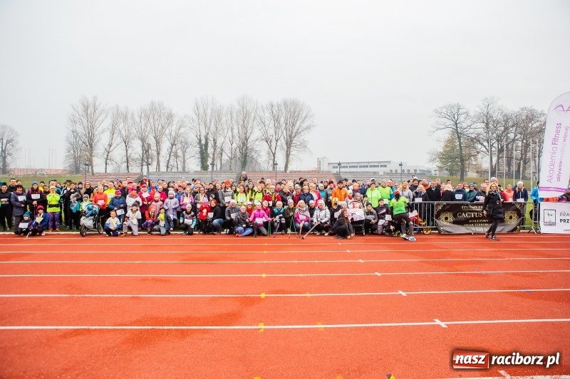Zdjęcie w galerii na portalu naszraciborz.pl: Blisko trzystu uczestników Biegu dla Ani FOTO i WIDEO wiadomości z regionu