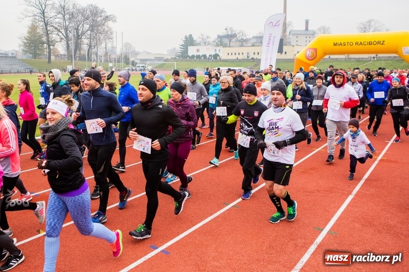 Zdjęcie w galerii na portalu naszraciborz.pl: Blisko trzystu uczestników Biegu dla Ani FOTO i WIDEO wiadomości z regionu