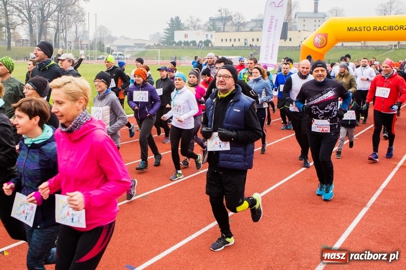 Zdjęcie w galerii na portalu naszraciborz.pl: Blisko trzystu uczestników Biegu dla Ani FOTO i WIDEO wiadomości z regionu