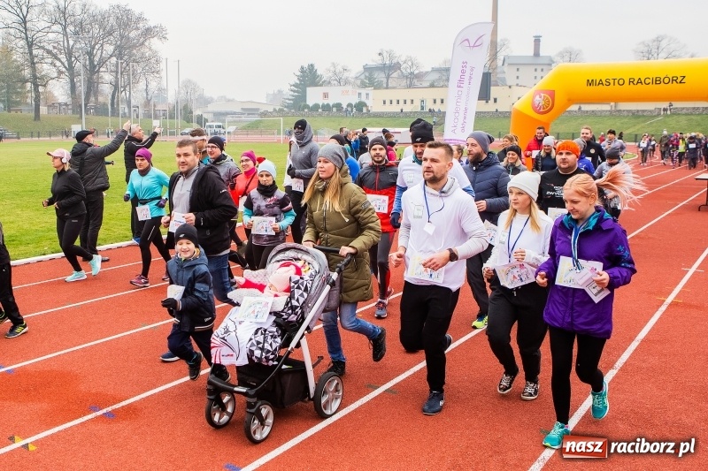 Zdjęcie w galerii na portalu naszraciborz.pl: Blisko trzystu uczestników Biegu dla Ani FOTO i WIDEO wiadomości z regionu