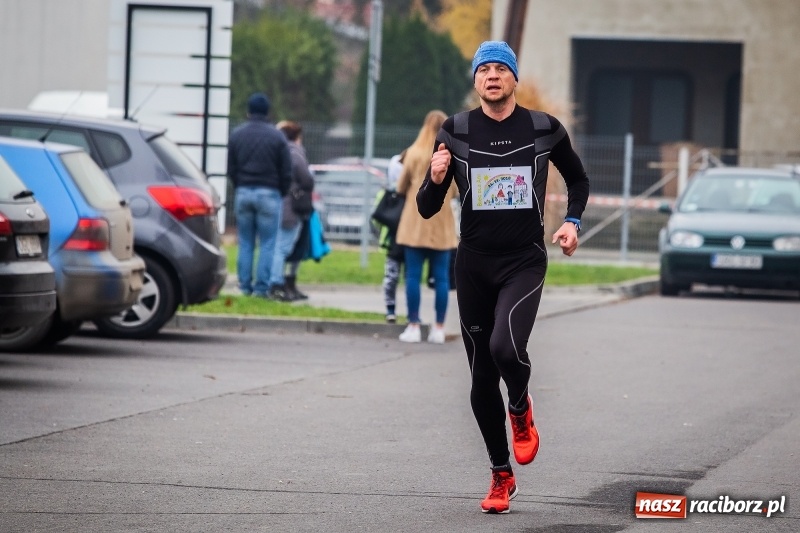 Zdjęcie w galerii na portalu naszraciborz.pl: Blisko trzystu uczestników Biegu dla Ani FOTO i WIDEO wiadomości z regionu