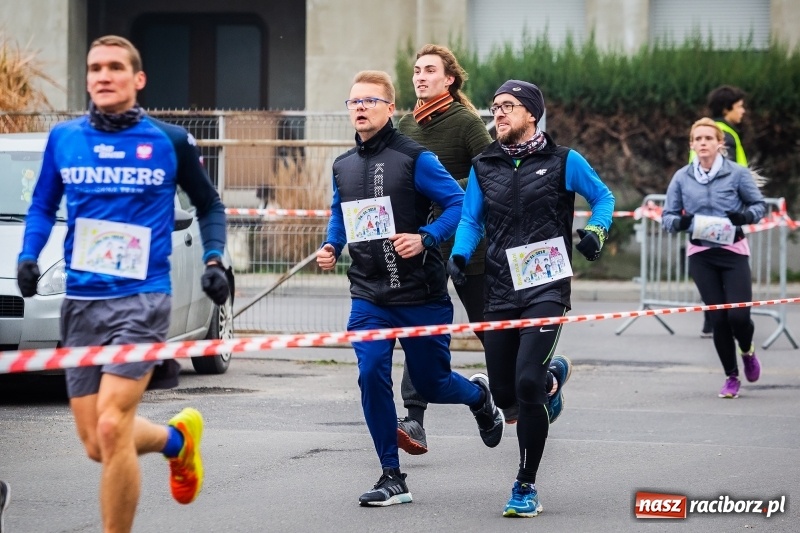 Zdjęcie w galerii na portalu naszraciborz.pl: Blisko trzystu uczestników Biegu dla Ani FOTO i WIDEO wiadomości z regionu