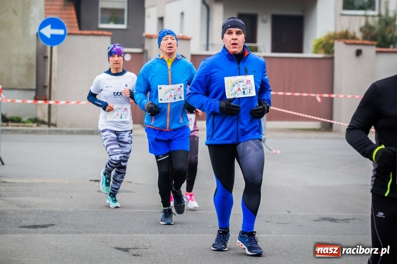 Zdjęcie w galerii na portalu naszraciborz.pl: Blisko trzystu uczestników Biegu dla Ani FOTO i WIDEO wiadomości z regionu