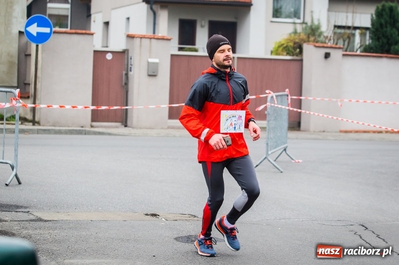 Zdjęcie w galerii na portalu naszraciborz.pl: Blisko trzystu uczestników Biegu dla Ani FOTO i WIDEO wiadomości z regionu