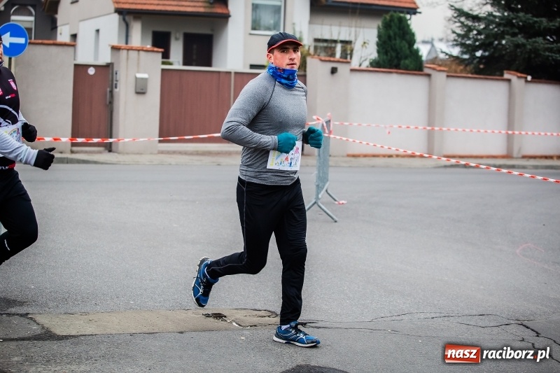 Zdjęcie w galerii na portalu naszraciborz.pl: Blisko trzystu uczestników Biegu dla Ani FOTO i WIDEO wiadomości z regionu