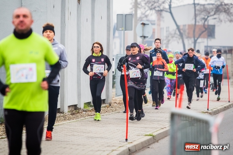 Zdjęcie w galerii na portalu naszraciborz.pl: Blisko trzystu uczestników Biegu dla Ani FOTO i WIDEO wiadomości z regionu