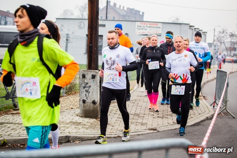 Zdjęcie w galerii na portalu naszraciborz.pl: Blisko trzystu uczestników Biegu dla Ani FOTO i WIDEO wiadomości z regionu