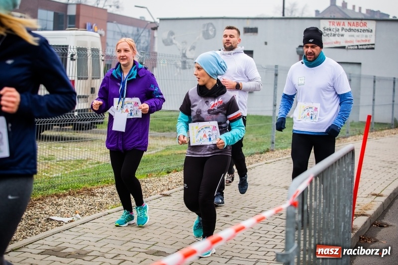 Zdjęcie w galerii na portalu naszraciborz.pl: Blisko trzystu uczestników Biegu dla Ani FOTO i WIDEO wiadomości z regionu