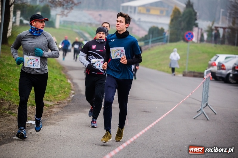 Zdjęcie w galerii na portalu naszraciborz.pl: Blisko trzystu uczestników Biegu dla Ani FOTO i WIDEO wiadomości z regionu