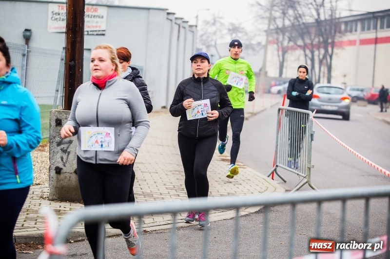 Zdjęcie w galerii na portalu naszraciborz.pl: Blisko trzystu uczestników Biegu dla Ani FOTO i WIDEO wiadomości z regionu