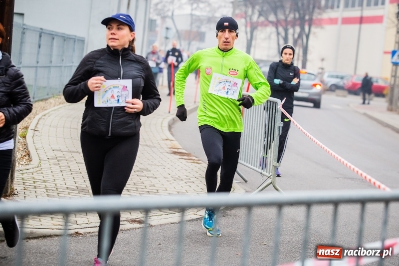 Zdjęcie w galerii na portalu naszraciborz.pl: Blisko trzystu uczestników Biegu dla Ani FOTO i WIDEO wiadomości z regionu