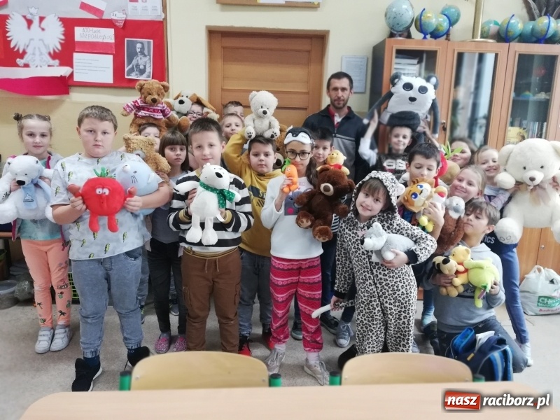 Zdjęcie w galerii na portalu naszraciborz.pl: Dzień Pluszowego Misia w Tworkowie  wiadomości z regionu