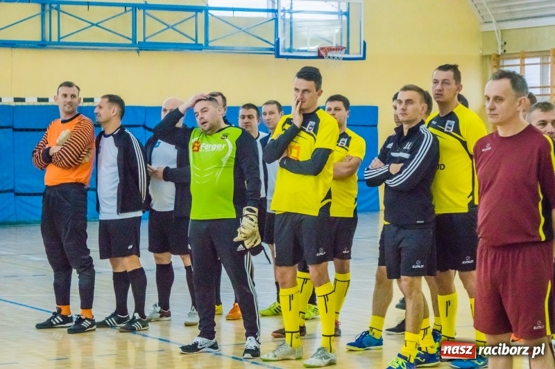 Zdjęcie w galerii na portalu naszraciborz.pl: III Memoriał im. Jana Staniendy. Sędziowie Podokręgu Racibórz obronili trofeum wiadomości z regionu