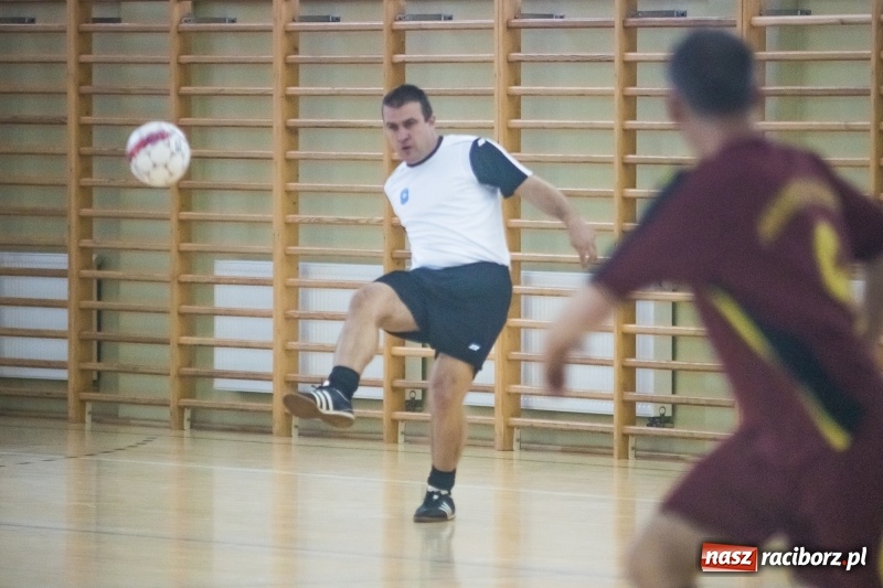 Zdjęcie w galerii na portalu naszraciborz.pl: III Memoriał im. Jana Staniendy. Sędziowie Podokręgu Racibórz obronili trofeum wiadomości z regionu