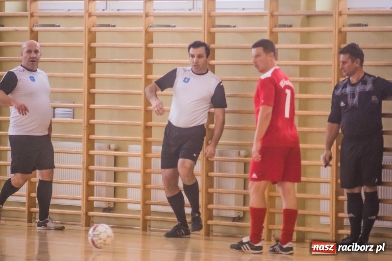 Zdjęcie w galerii na portalu naszraciborz.pl: III Memoriał im. Jana Staniendy. Sędziowie Podokręgu Racibórz obronili trofeum wiadomości z regionu