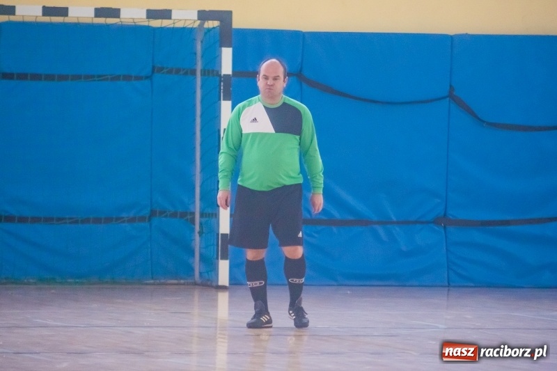 Zdjęcie w galerii na portalu naszraciborz.pl: III Memoriał im. Jana Staniendy. Sędziowie Podokręgu Racibórz obronili trofeum wiadomości z regionu