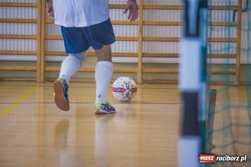 Zdjęcie w galerii na portalu naszraciborz.pl: III Memoriał im. Jana Staniendy. Sędziowie Podokręgu Racibórz obronili trofeum wiadomości z regionu