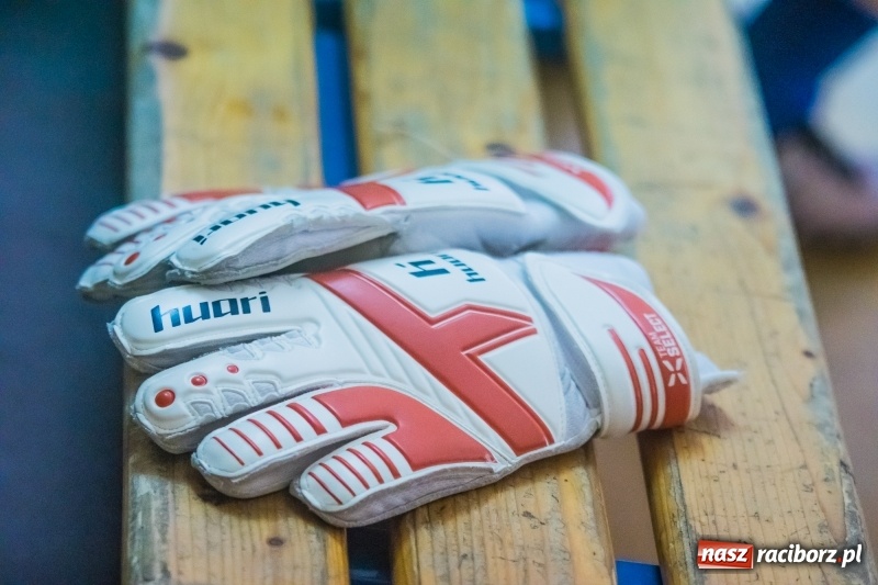 Zdjęcie w galerii na portalu naszraciborz.pl: III Memoriał im. Jana Staniendy. Sędziowie Podokręgu Racibórz obronili trofeum wiadomości z regionu