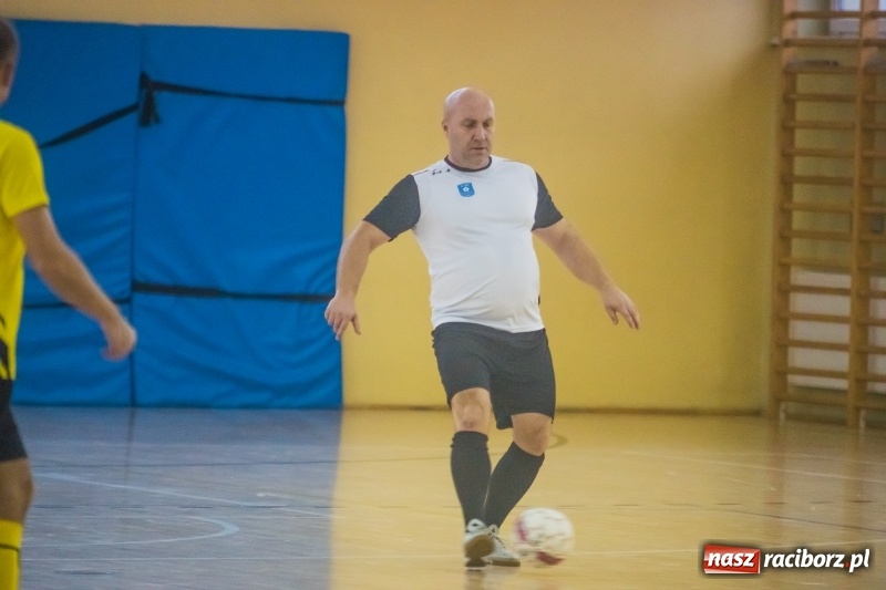 Zdjęcie w galerii na portalu naszraciborz.pl: III Memoriał im. Jana Staniendy. Sędziowie Podokręgu Racibórz obronili trofeum wiadomości z regionu