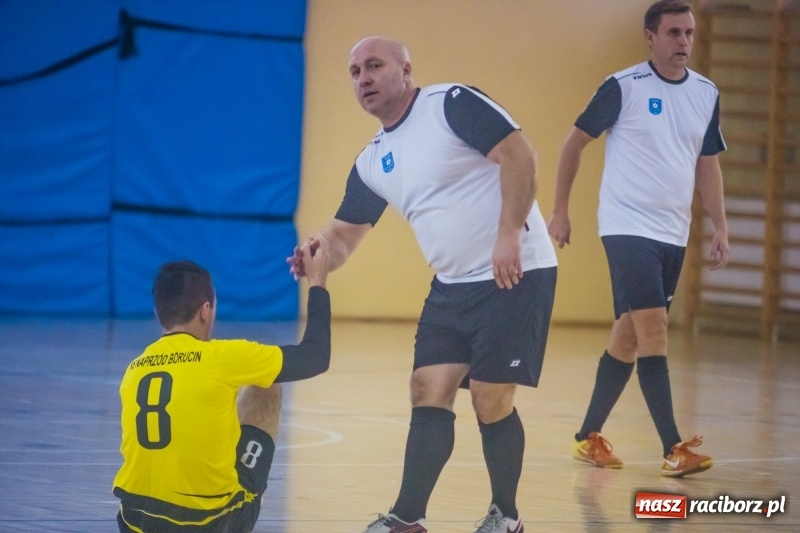 Zdjęcie w galerii na portalu naszraciborz.pl: III Memoriał im. Jana Staniendy. Sędziowie Podokręgu Racibórz obronili trofeum wiadomości z regionu