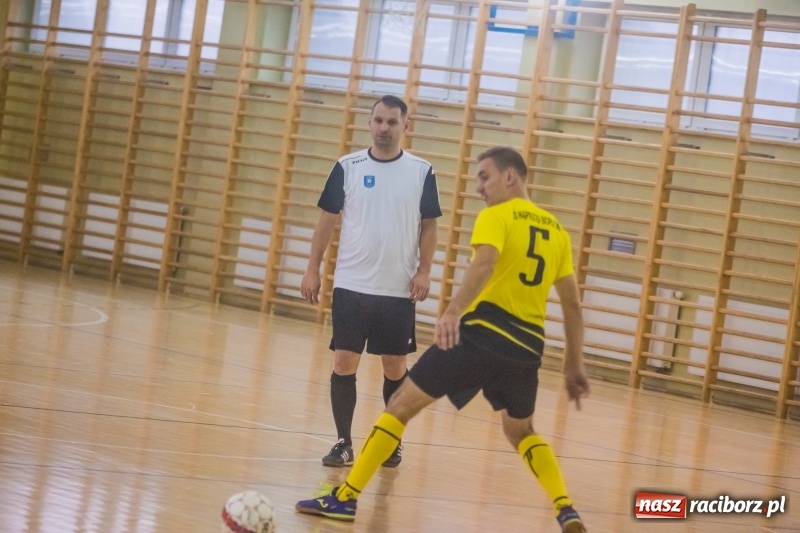 Zdjęcie w galerii na portalu naszraciborz.pl: III Memoriał im. Jana Staniendy. Sędziowie Podokręgu Racibórz obronili trofeum wiadomości z regionu