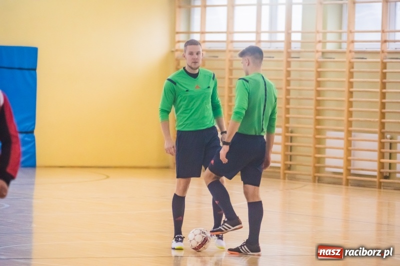 Zdjęcie w galerii na portalu naszraciborz.pl: III Memoriał im. Jana Staniendy. Sędziowie Podokręgu Racibórz obronili trofeum wiadomości z regionu