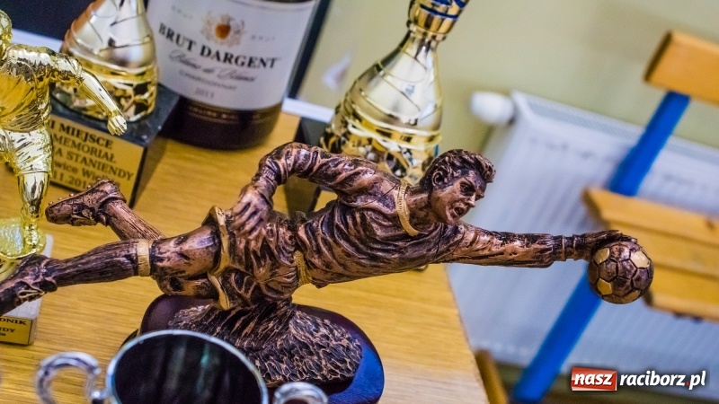 Zdjęcie w galerii na portalu naszraciborz.pl: III Memoriał im. Jana Staniendy. Sędziowie Podokręgu Racibórz obronili trofeum wiadomości z regionu